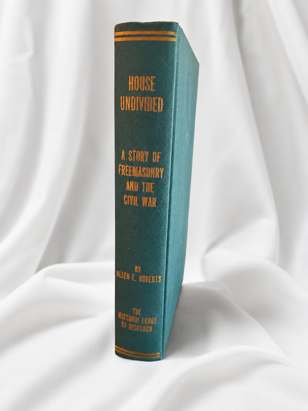 House Undivided: The Story of Freemasonry and the Civil War